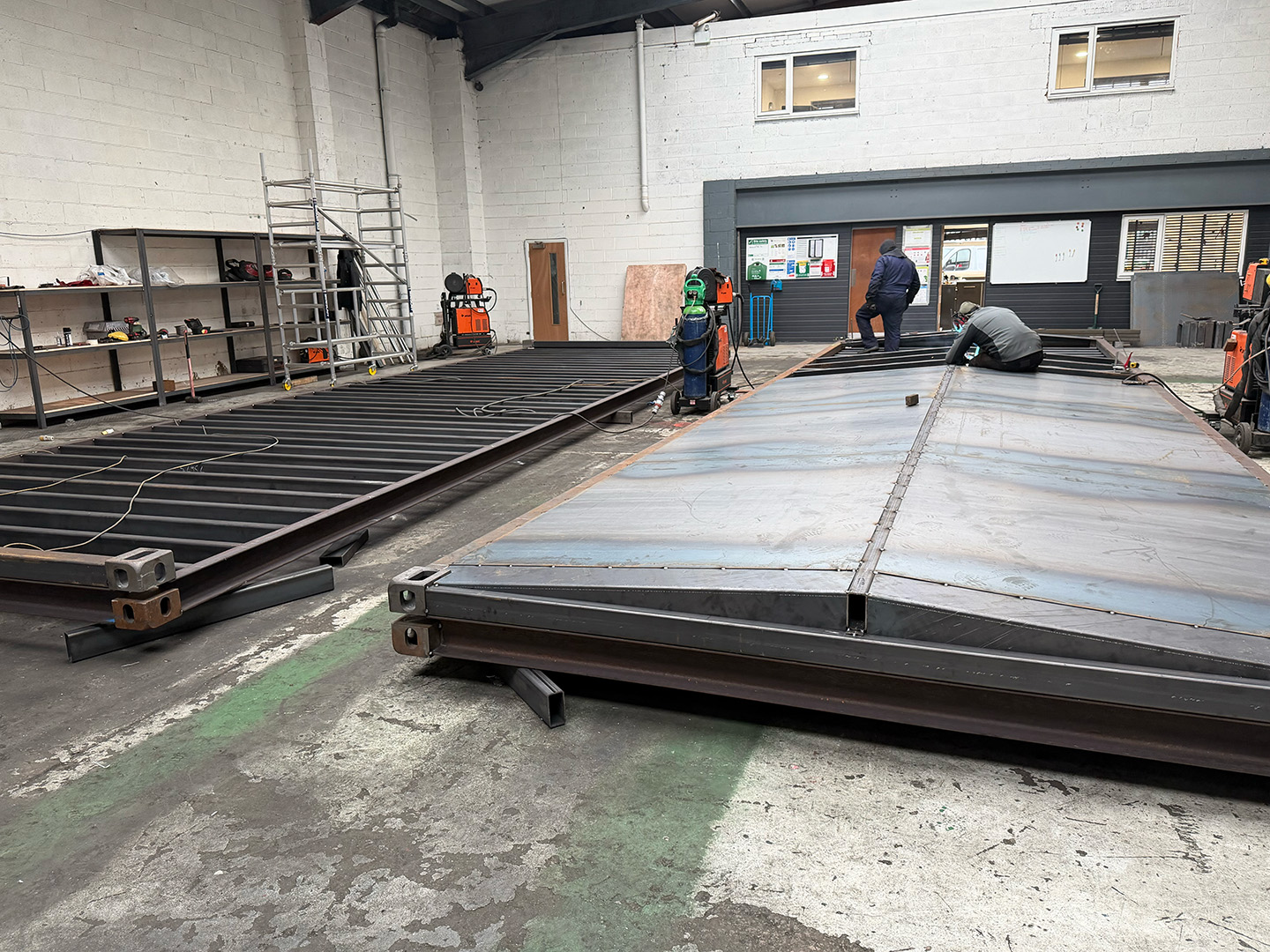 Switch house roof section welding