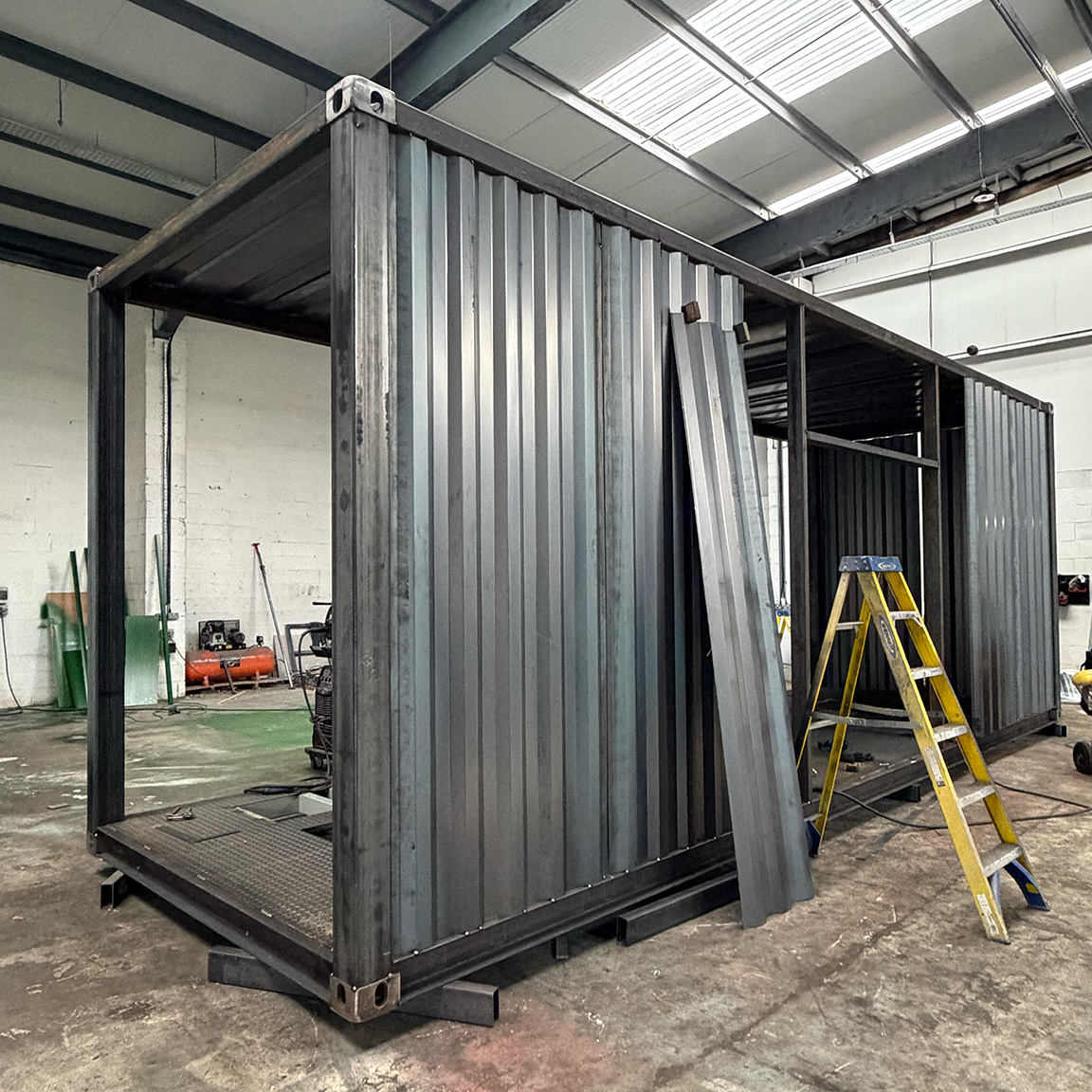 Switch house container walls installation