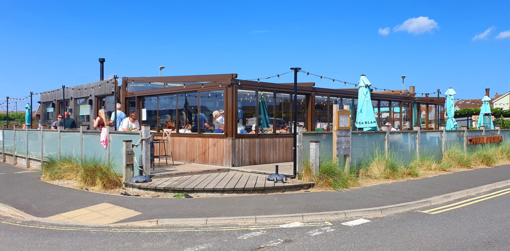 Beachside modular restaurant